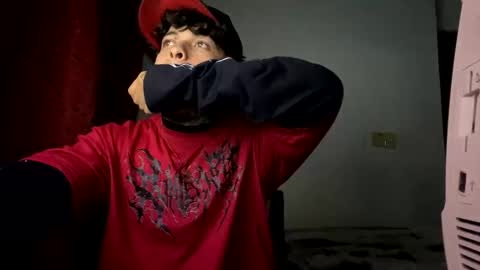 Snapshot of miguelvl01 chatting on 6, 10, 2025 miguelvl01 online show from 6, 10, 2025