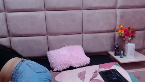Snapshot of miha_smith chatting on 24, 1, 2025 Miha online show from 24, 1, 2025