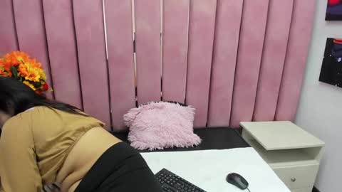 Snapshot of miha_smith chatting on 12, 10, 2025 Miha online show from 12, 10, 2025