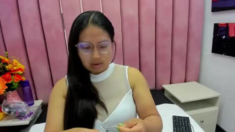 Snapshot of miha_smith chatting on 19, 10, 2025 Miha online show from 19, 10, 2025