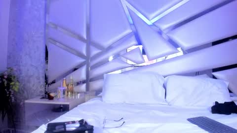 MIA 3 online show from 30, 12, 2024