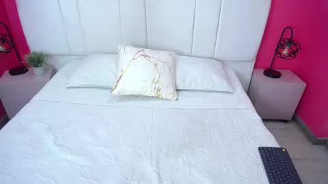 Snapshot of miia_colliins__ chatting on 17, 9, 2025 Miia colliins online show from 17, 9, 2025