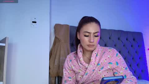 Snapshot of miia_paris chatting on 10, 4, 2026 Miia Paris online show from 10, 4, 2026