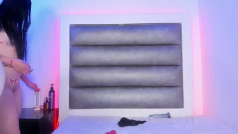 Mia online show from 3, 3, 2026