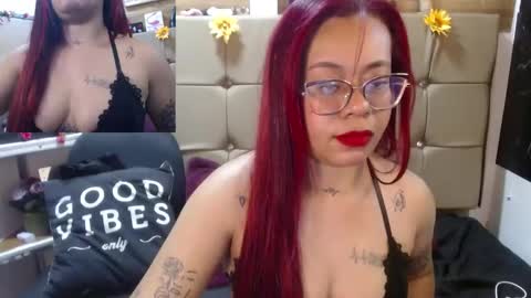 Snapshot of miia_spencer_ chatting on 27, 9, 2025 miia online show from 27, 9, 2025