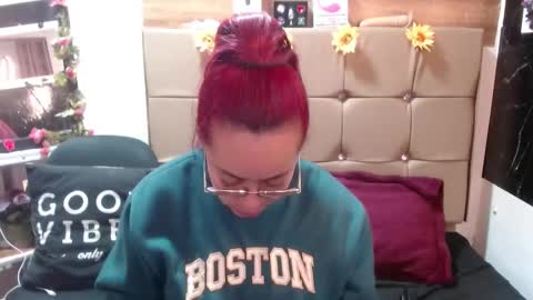 Snapshot of miia_spencer_ chatting on 1, 10, 2025 miia online show from 1, 10, 2025