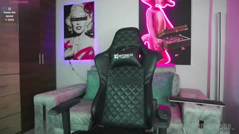 Snapshot of miiakarter_ chatting on 25, 10, 2025 MIA  online show from 25, 10, 2025