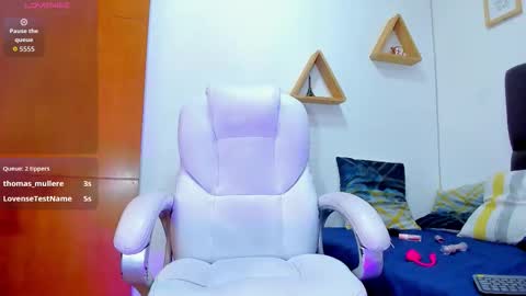 mia sofia online show from 14, 10, 2025