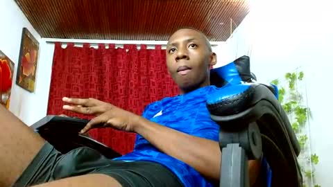 Snapshot of miilo18 chatting on 30, 4, 2026 milo online show from 30, 4, 2026