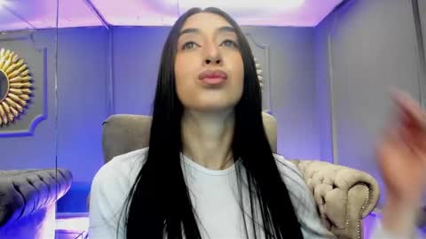 Snapshot of miilu__1 chatting on 31, 1, 2025 miilu  online show from 31, 1, 2025
