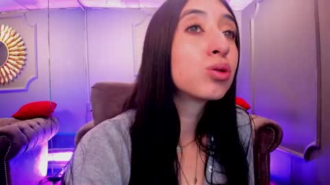 Snapshot of miilu__1 chatting on 1, 2, 2025 miilu  online show from 1, 2, 2025