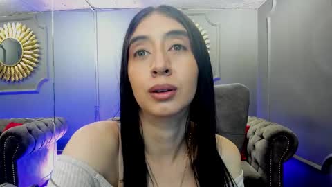 Snapshot of miilu__1 chatting on 8, 2, 2025 miilu  online show from 8, 2, 2025