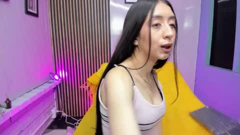 Snapshot of miilu__1 chatting on 3, 10, 2025 miilu  online show from 3, 10, 2025