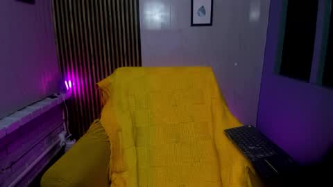 Snapshot of miilu__1 chatting on 5, 10, 2025 miilu  online show from 5, 10, 2025