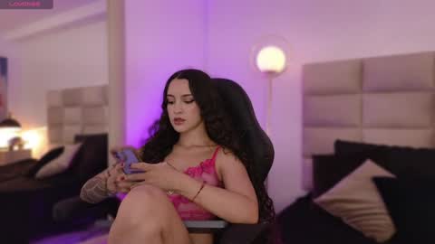   online show from 4, 12, 2024