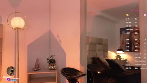   online show from 9, 12, 2024