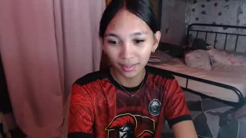 Snapshot of mika_cora chatting on 20, 5, 2026 MIKA online show from 20, 5, 2026