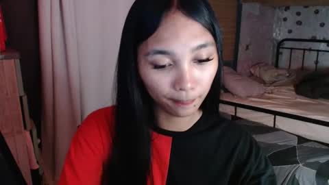 Snapshot of mika_cora chatting on 7, 6, 2026 MIKA online show from 7, 6, 2026