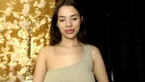 Mika online show from 18, 12, 2024