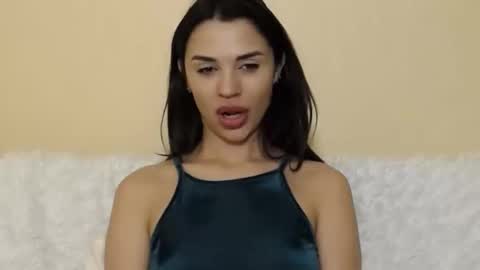 Mika online show from 3, 3, 2025