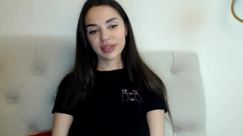 Mika online show from 10, 11, 2025