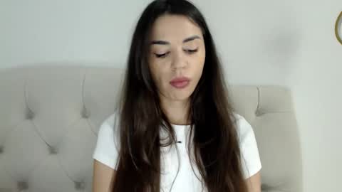 Mika online show from 23, 11, 2025