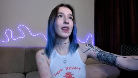 Mika online show from 24, 10, 2025