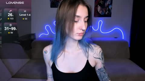 Mika online show from 22, 3, 2026