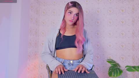 Snapshot of mika_velvet chatting on 9, 4, 2026 mika_velvet online show from 9, 4, 2026