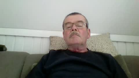 Snapshot of mikael42 chatting on 11, 4, 2026 mikael42 online show from 11, 4, 2026