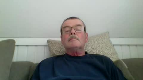 Snapshot of mikael42 chatting on 12, 4, 2026 mikael42 online show from 12, 4, 2026