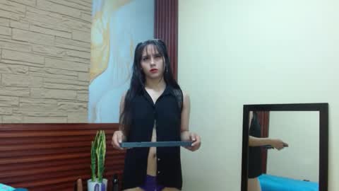 Snapshot of mikaela303av chatting on 27, 9, 2025 mikaela303av online show from 27, 9, 2025
