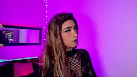 mikaelarangel online show from 16, 11, 2025