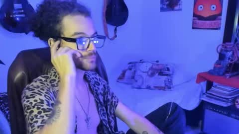 Snapshot of mikaelrizzzo chatting on 7, 10, 2025 mikaelrizzzo online show from 7, 10, 2025