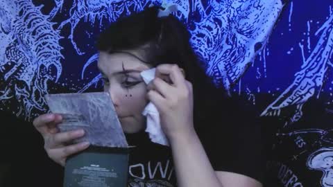 Mika online show from 18, 2, 2026