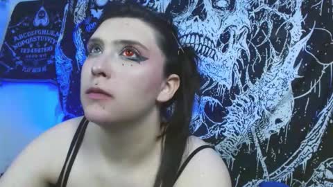 Snapshot of mikaskullcs chatting on 8, 3, 2026 Mika online show from 8, 3, 2026