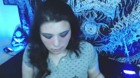 Snapshot of mikaskullcs chatting on 15, 4, 2026 Mika online show from 15, 4, 2026