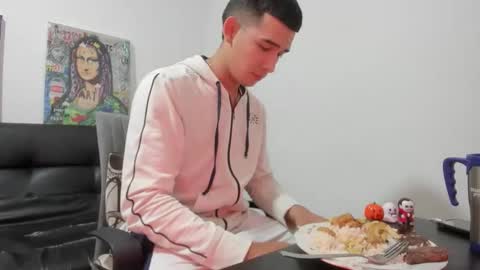 mike3xxx online show from 19, 10, 2025