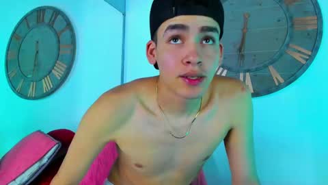 Mike 0233 online show from 21, 1, 2025