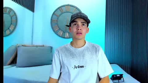 Mike 0233 online show from 6, 2, 2025