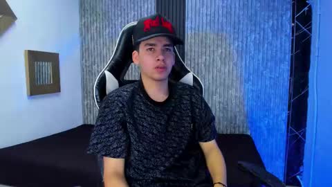 Mike 0233 online show from 16, 12, 2025