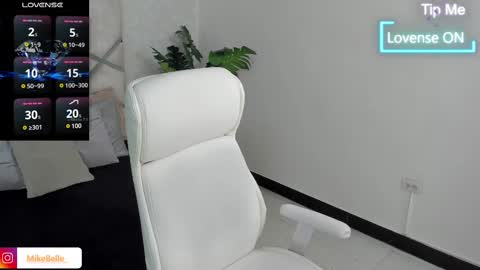 Mike Belle online show from 8, 3, 2025