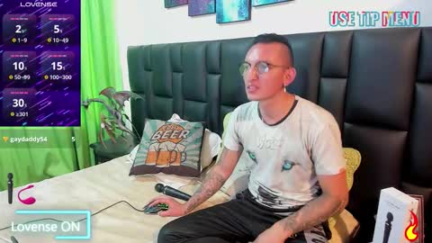Snapshot of mike_bennet chatting on 21, 3, 2026 Mike Bennet Make me Cum Please online show from 21, 3, 2026