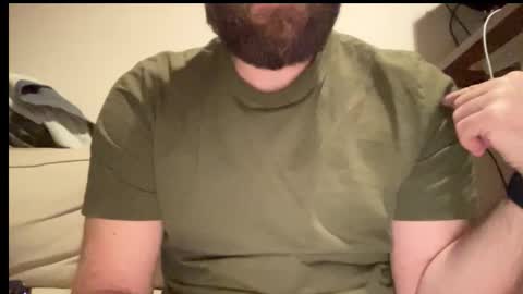 Snapshot of mike_berlin1 chatting on 18, 11, 2025 MIke online show from 18, 11, 2025