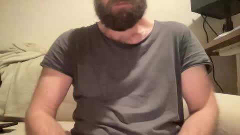 Snapshot of mike_berlin1 chatting on 13, 12, 2025 MIke online show from 13, 12, 2025