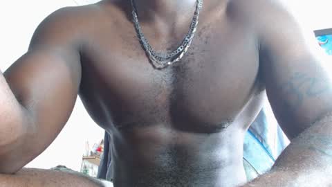 Snapshot of mike_kingcum chatting on 13, 12, 2024 mike online show from 13, 12, 2024