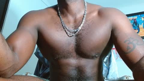 Snapshot of mike_kingcum chatting on 17, 12, 2024 mike online show from 17, 12, 2024