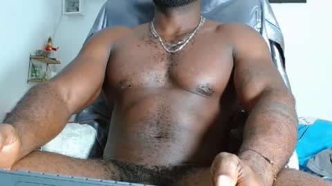 Snapshot of mike_kingcum chatting on 17, 2, 2025 mike online show from 17, 2, 2025