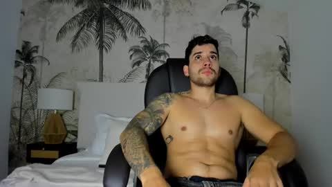 Snapshot of mike_montoya chatting on 15, 10, 2025 Mike Montoya online show from 15, 10, 2025