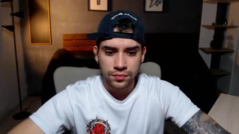 Snapshot of mike_montoya chatting on 29, 4, 2026 Mike Montoya online show from 29, 4, 2026